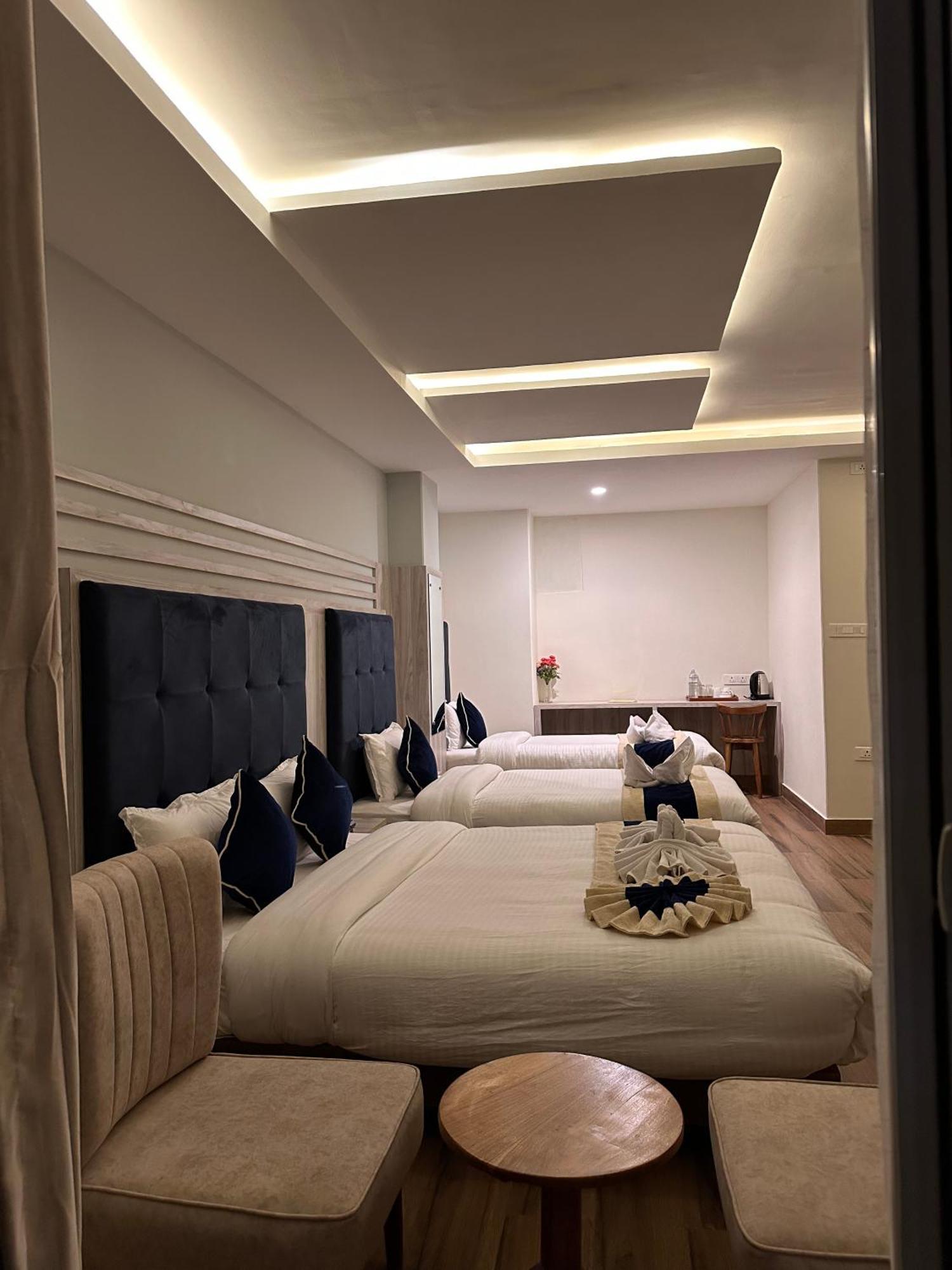 Hotel Adam Pokhara Exterior photo