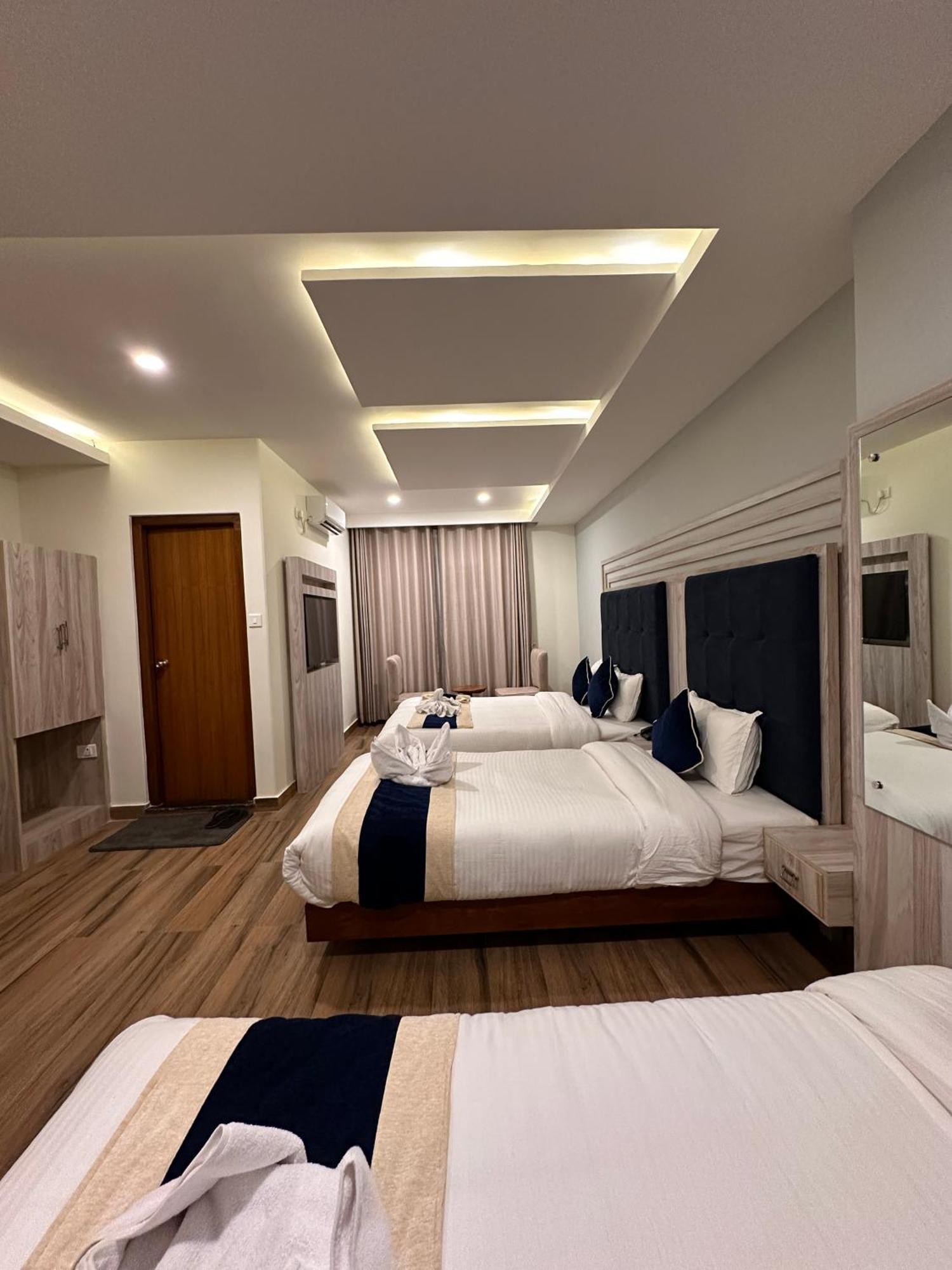 Hotel Adam Pokhara Exterior photo
